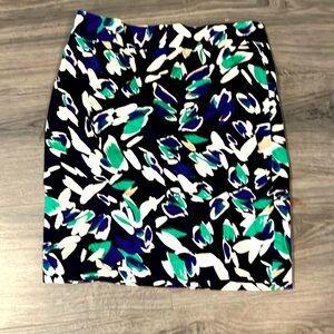 LOFT skirt for women with built in lining. Size 4
